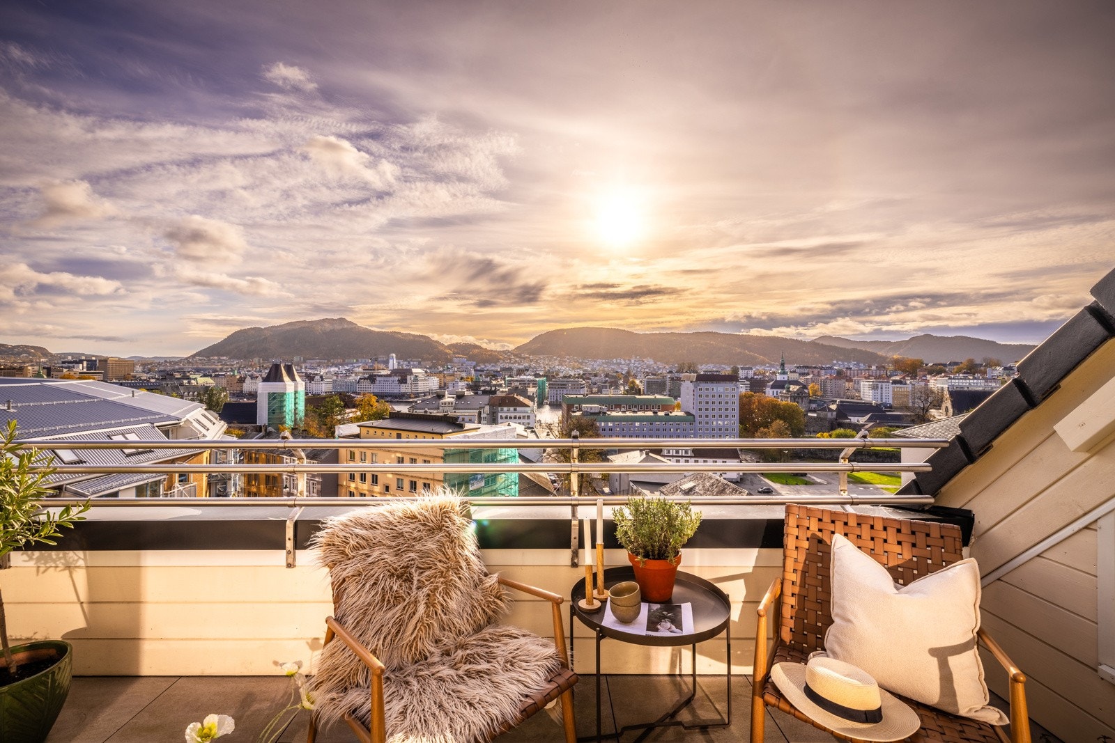 - Nye Sandviksveien 23 presentert av PrivatMegleren v/ Christer Vikebø - Galleribilde