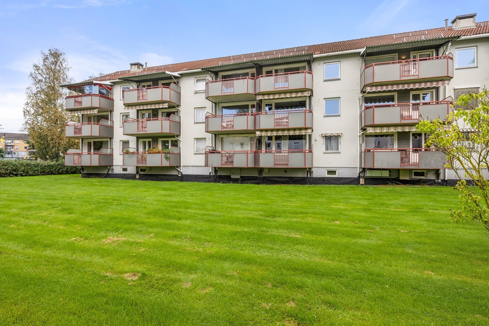 Med busstoppet Åråsen kun 2 minutter unna, er du effektivt koblet til Lillestrøm stasjon. Det er også enkel adkomst til togstasjon og bussterminal. Galleribilde
