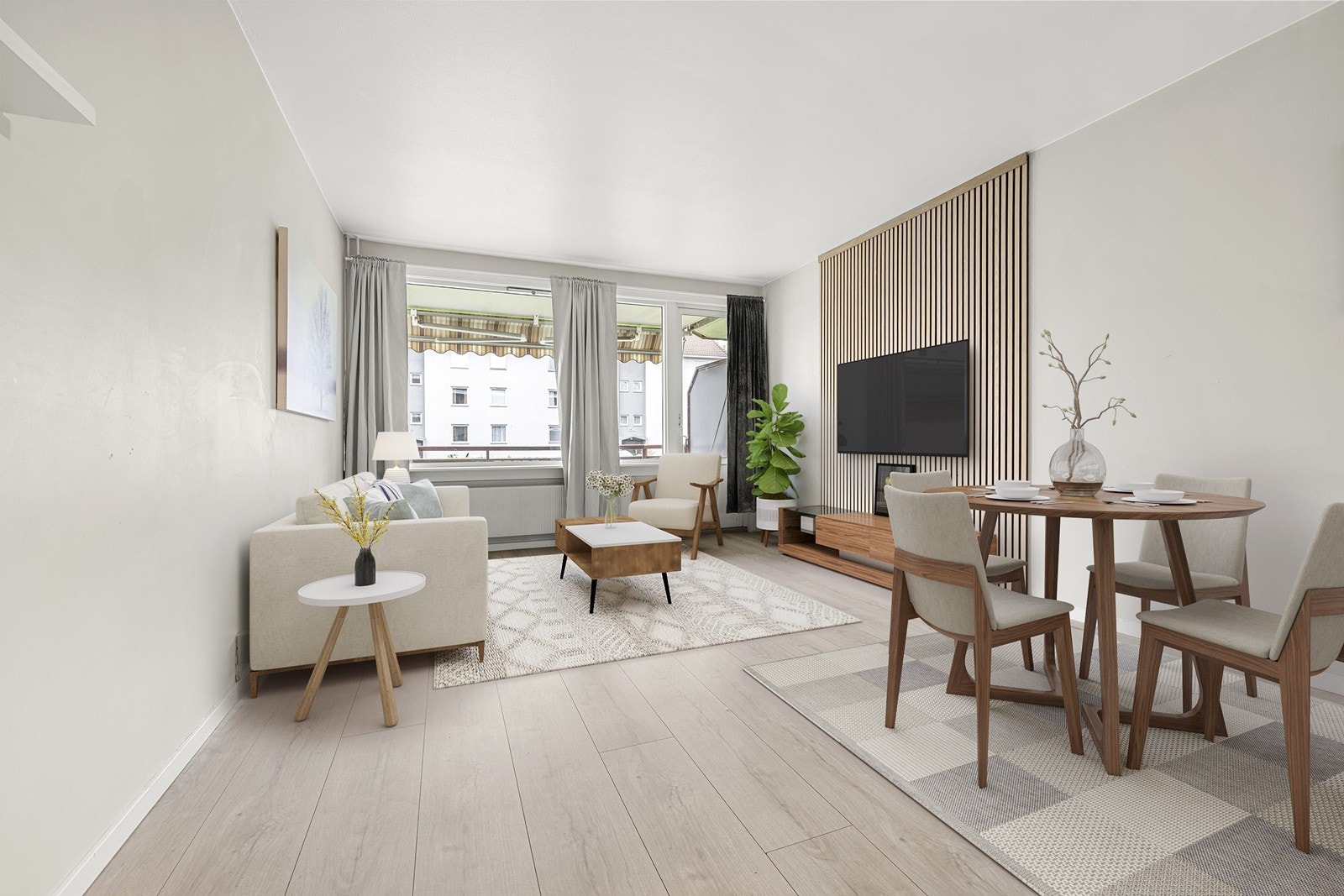 Stuen har en moderne spilevegg tiltenkt til tv-vegg. Stuen har generelt god plass til diverse møblement. (Bildet er digitalstylet) Galleribilde