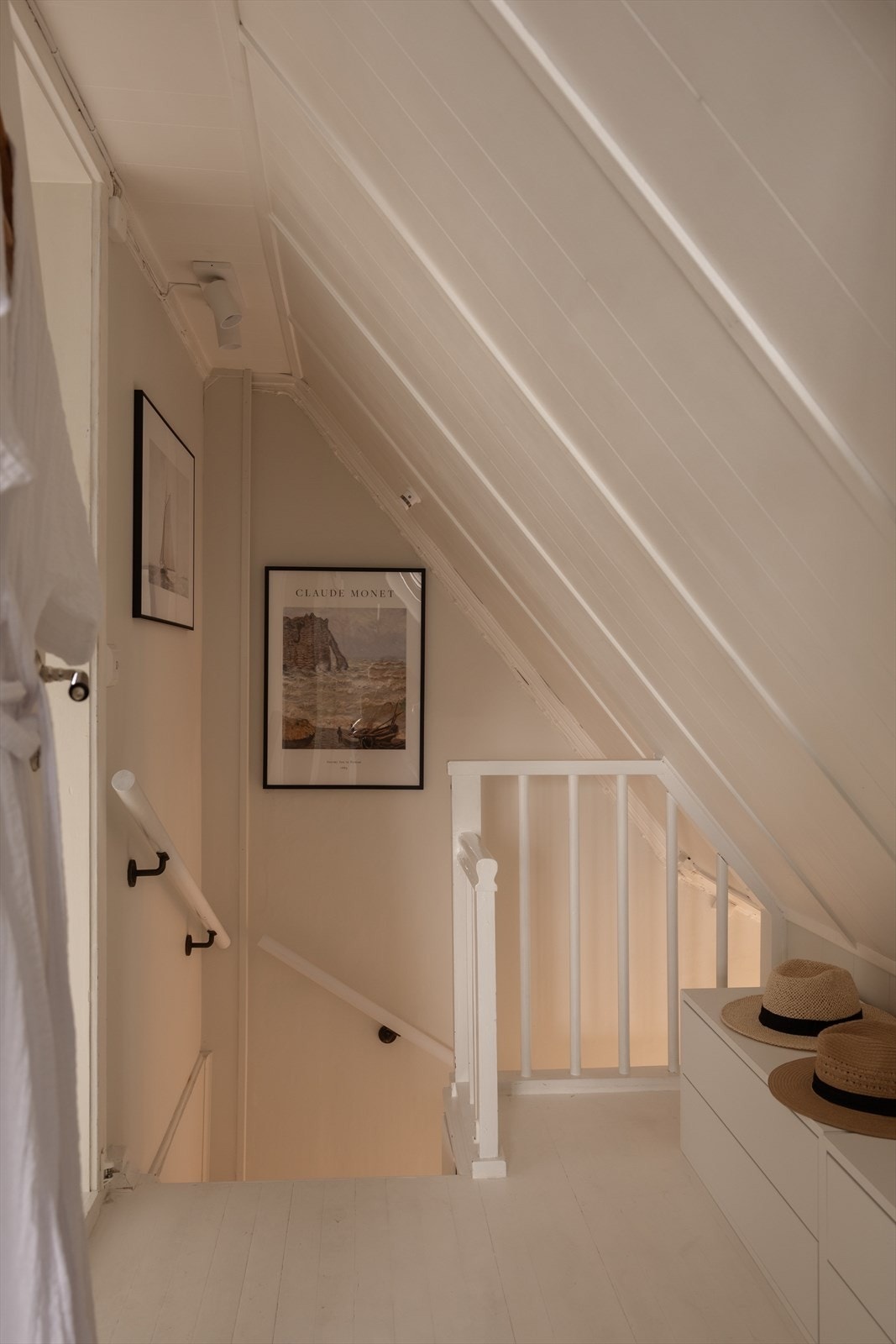 Soverommene er praktisk plassert i 2. etasje. Galleribilde