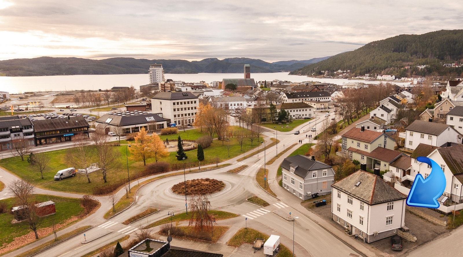 Her får du en seksjonert leilighet i 2.- og 3. etasje/loft på totalt 126 kvm BRA. Galleribilde