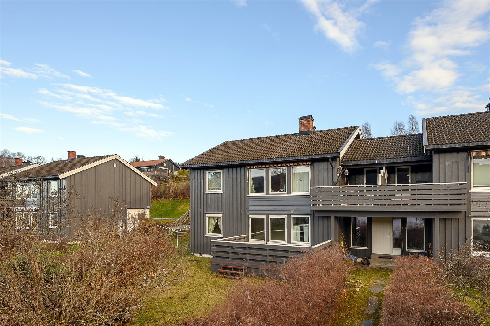 Lys og tilbaketrukket endeleilighet i rolige omgivelser. Galleribilde