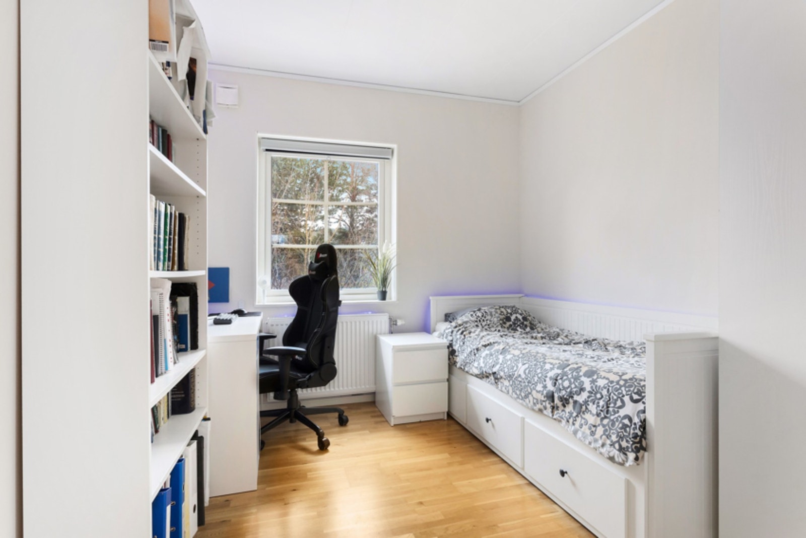 Soverommet vender mot rolige omgivelser - her sover du helt uforstyrret. Galleribilde