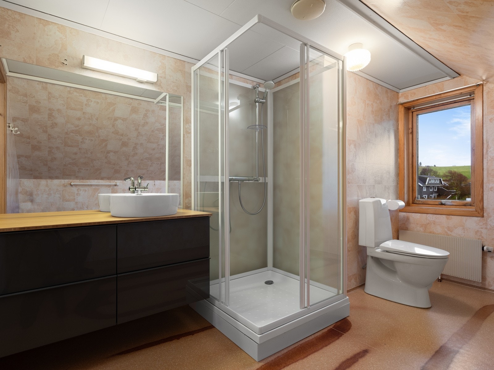 Bad i 2.etasje Galleribilde