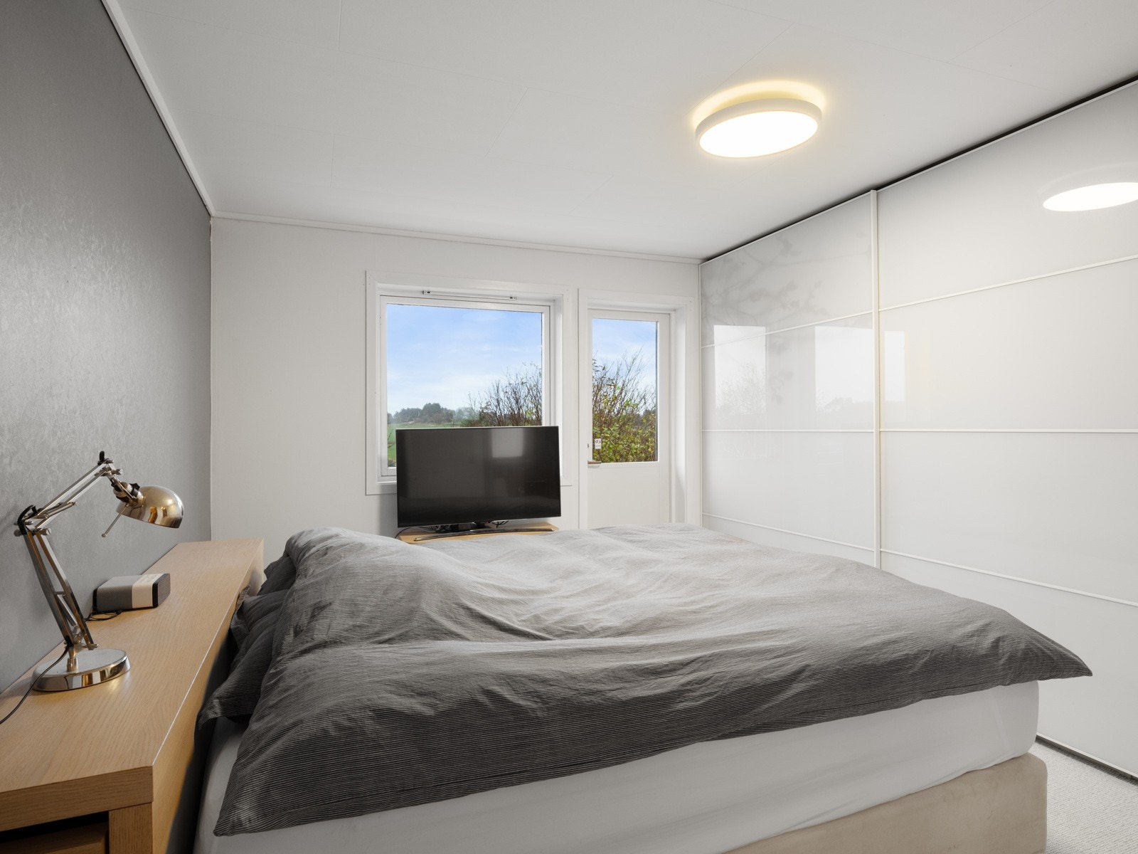 Hoved soverom med utgang til balkong Galleribilde