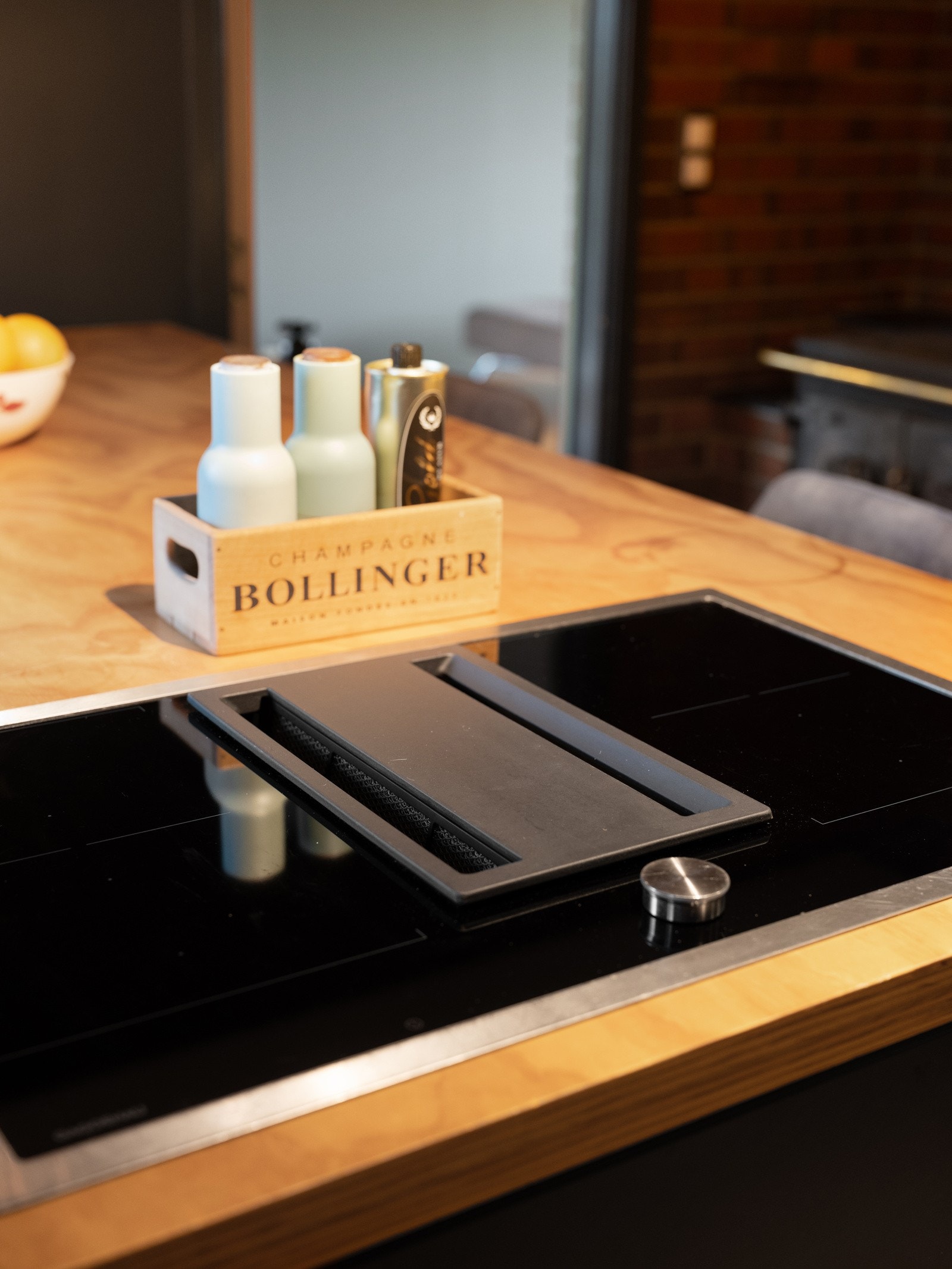 Nyere platetopp med integrert ventilator Galleribilde