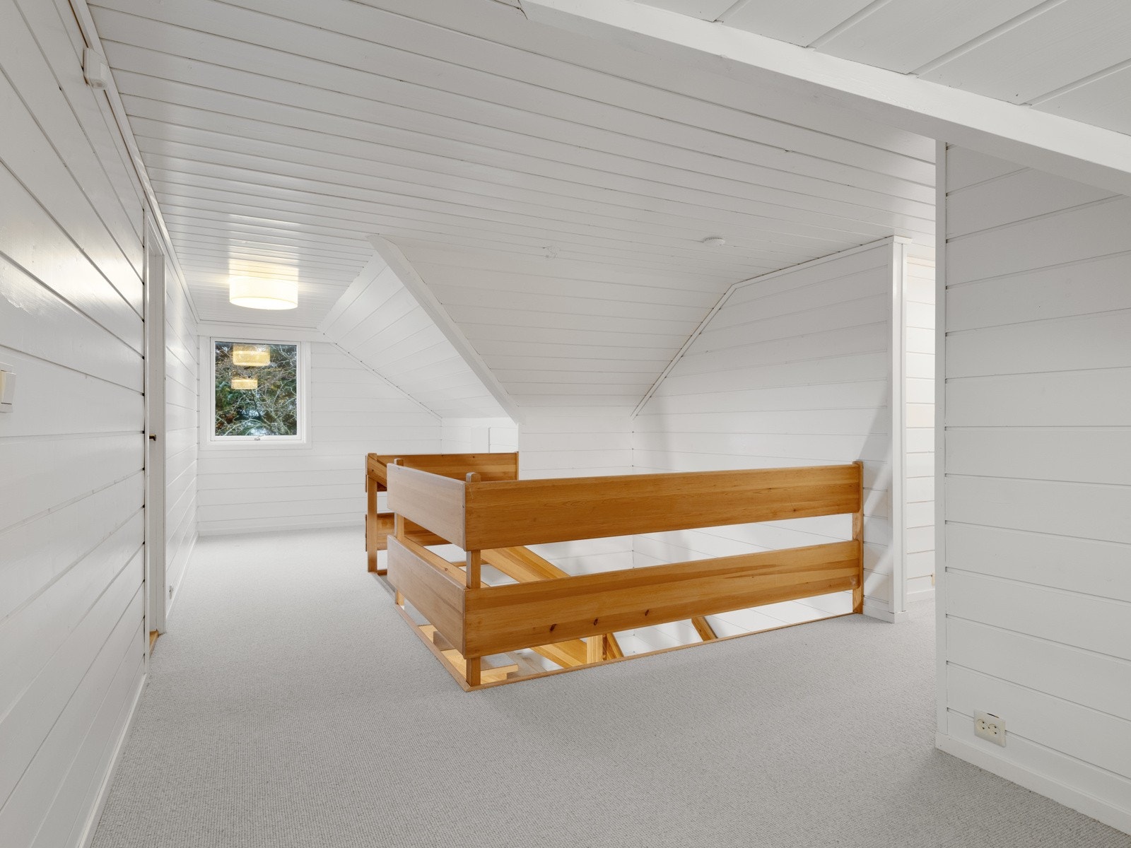 Gang og TV-krok/kontor i 2. etasje Galleribilde