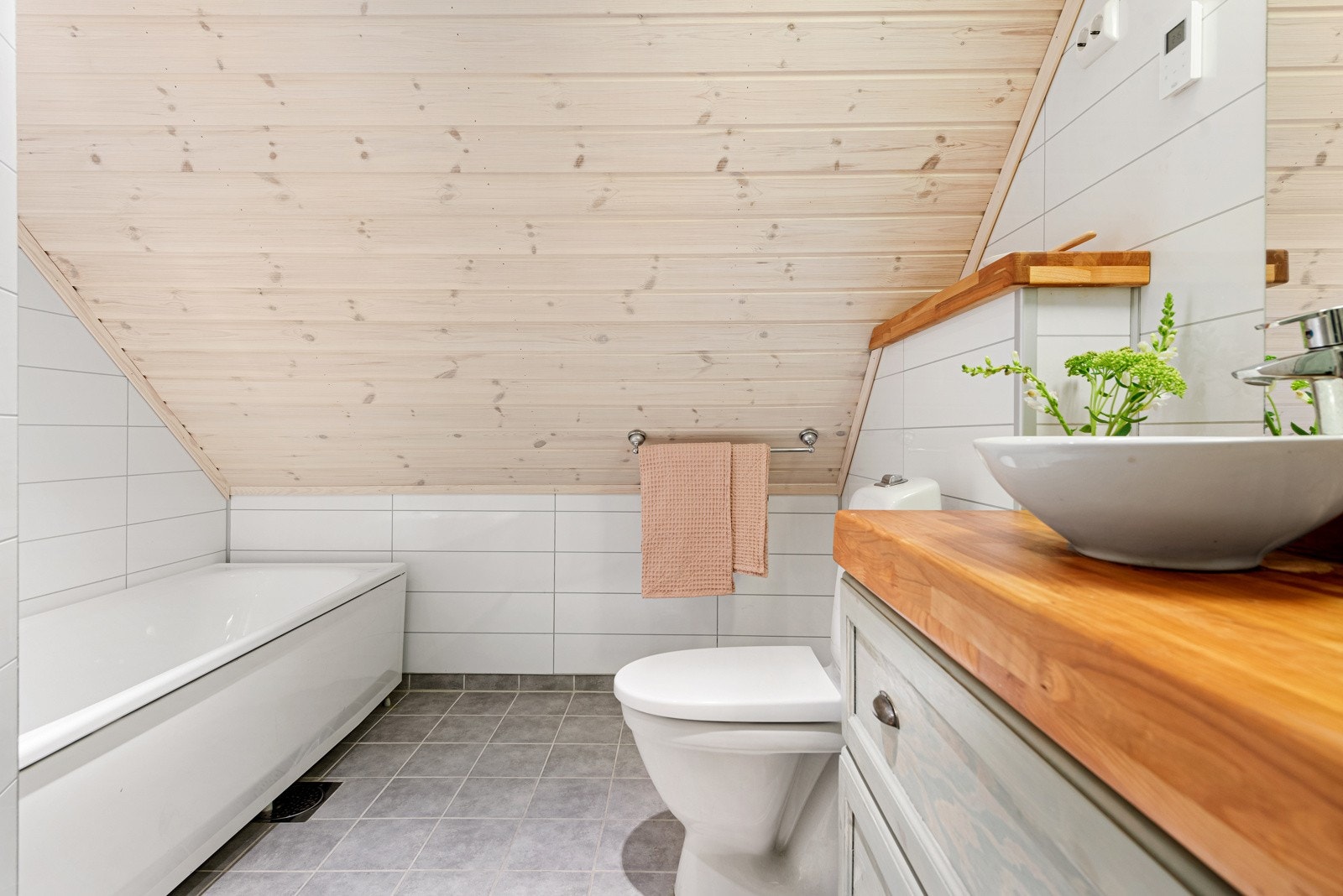 Bad i andre etasje Galleribilde