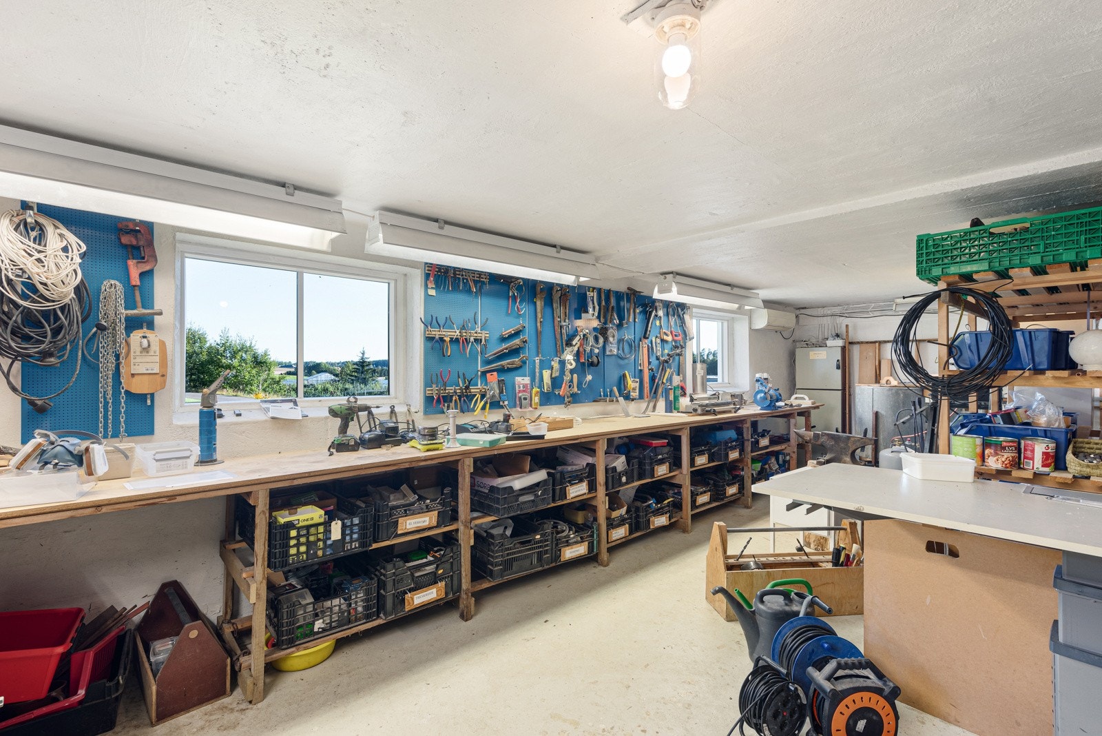 Verkstedrom i låven Galleribilde