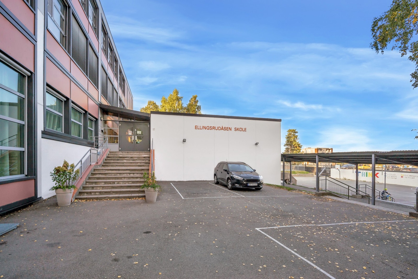 Ellingsrudåsen skole (1. trinn - 7. trinn). Galleribilde