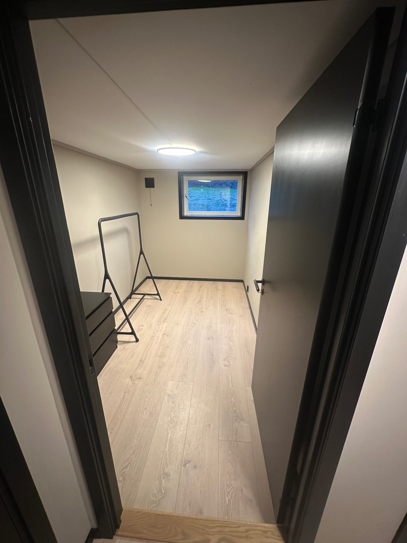 Soverom 2, 8kvm Galleribilde