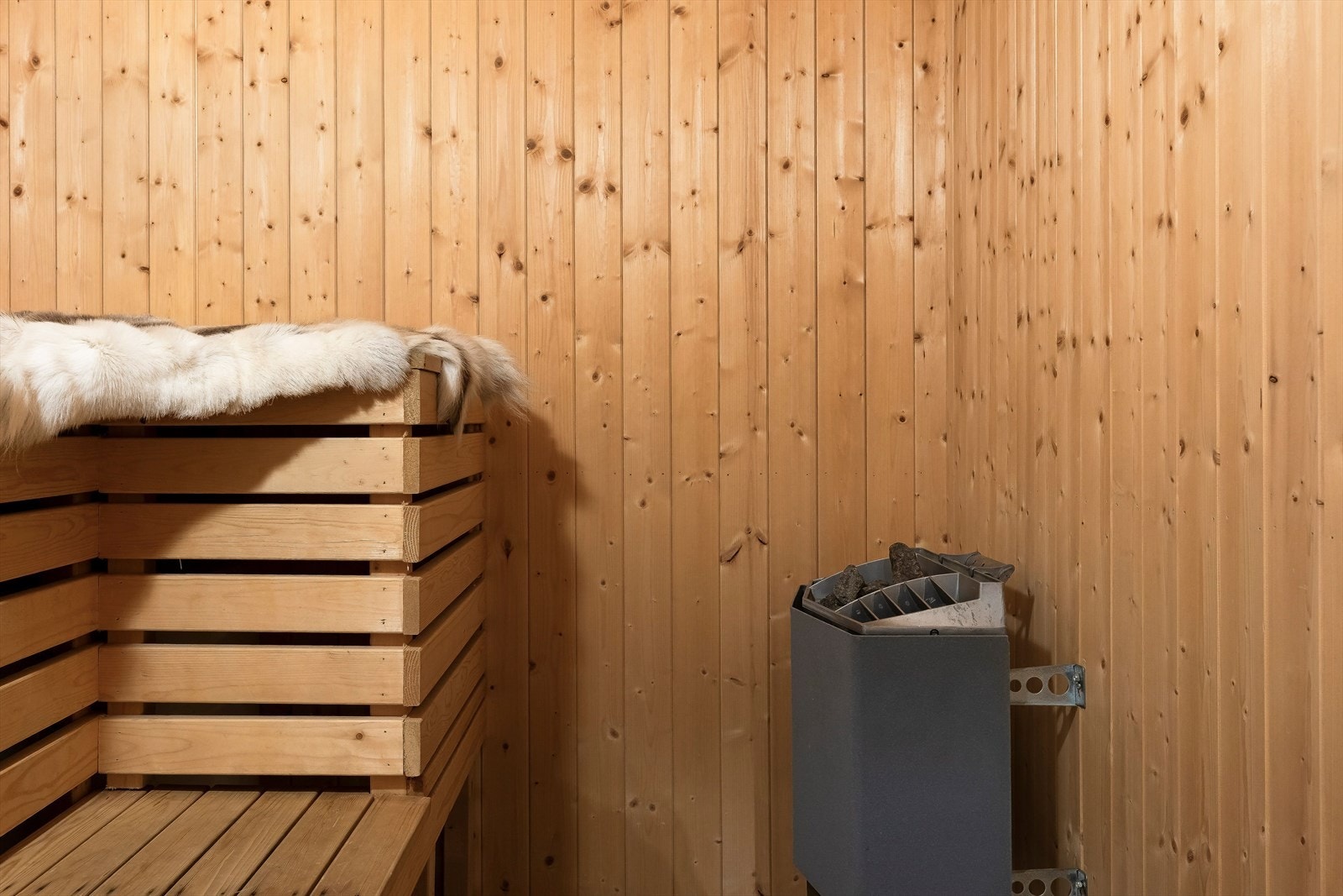 Her kan man få varmen etter en lang dag på vinterfjellet. Galleribilde