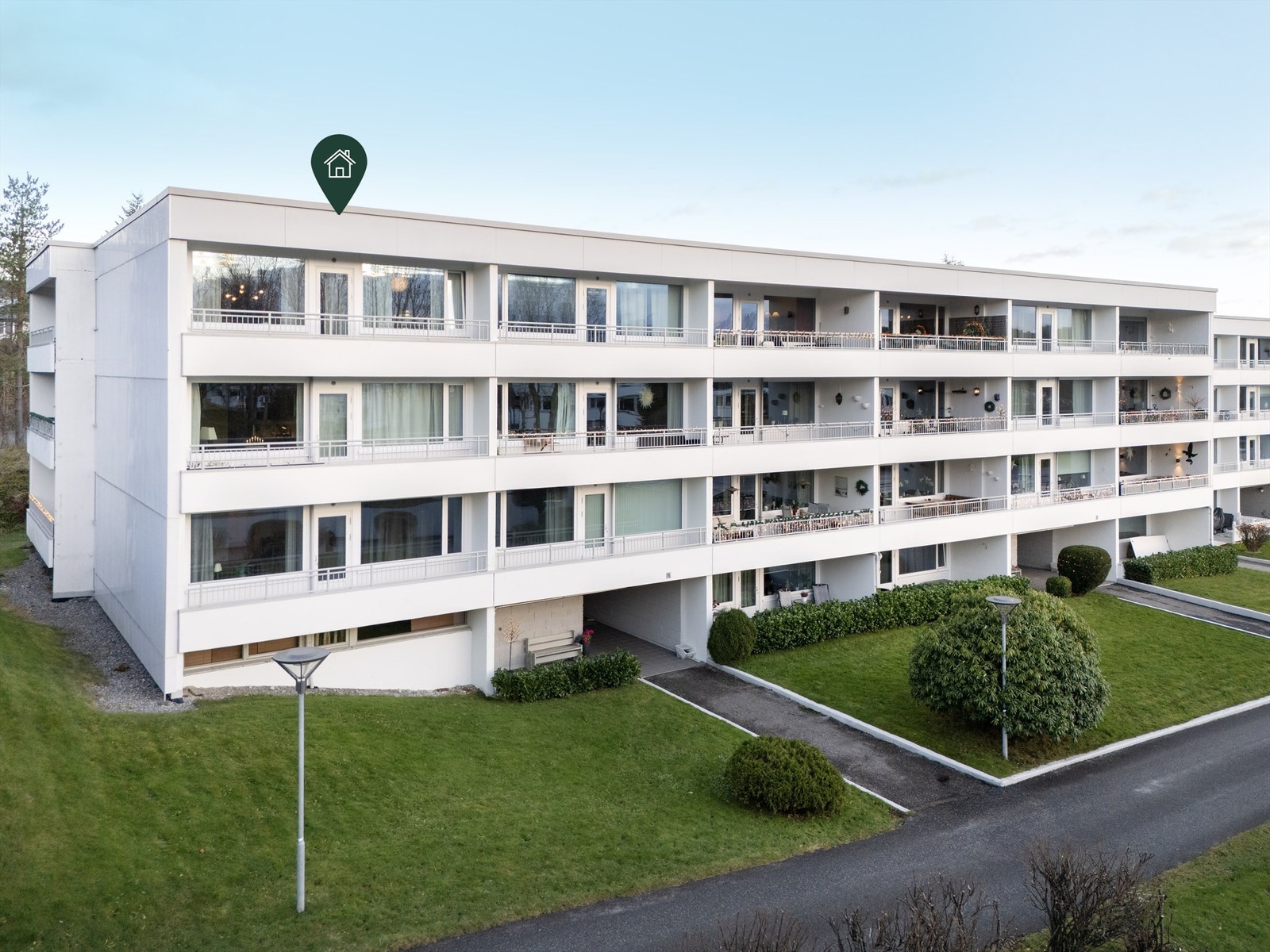 Leiligheten er beliggende i 4 etasje på hjørnet mot vest Galleribilde