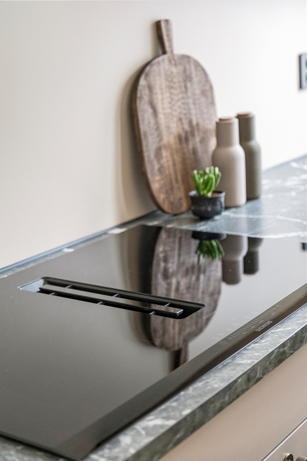 Platetopp med integrert ventilator. Galleribilde