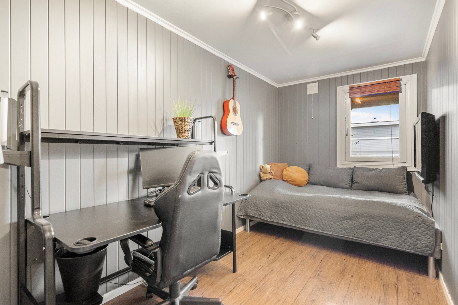 De 2 øvrige soverommene passer perfekt som barnerom / gjesterom / kontor. Galleribilde