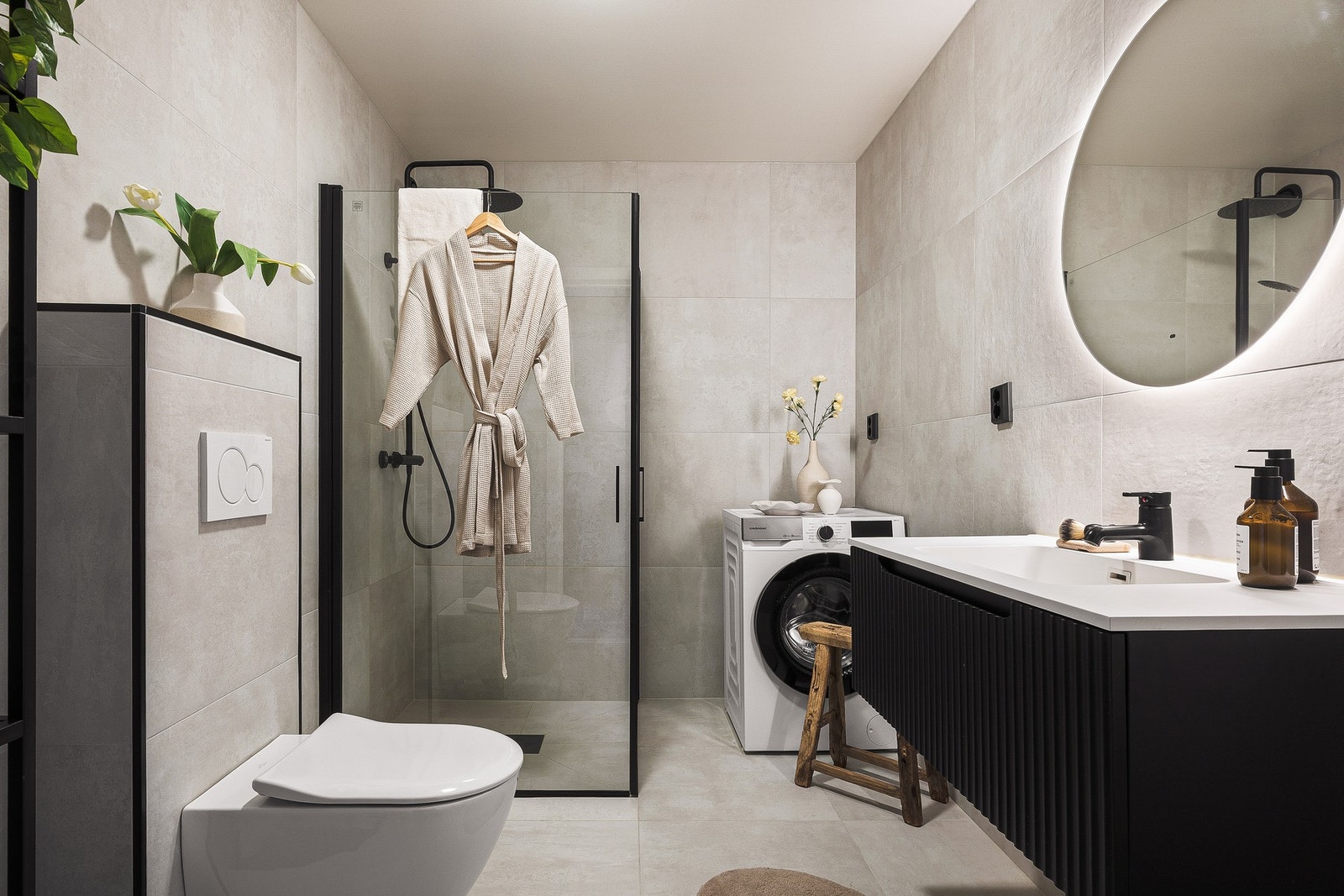 Lekkert helfliset bad med alt du trenger - Totalrenovert i 2023 Galleribilde