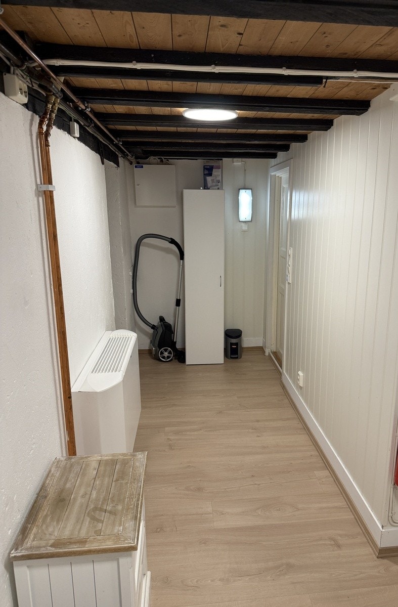 Gang melllon kjøkken og bad Galleribilde