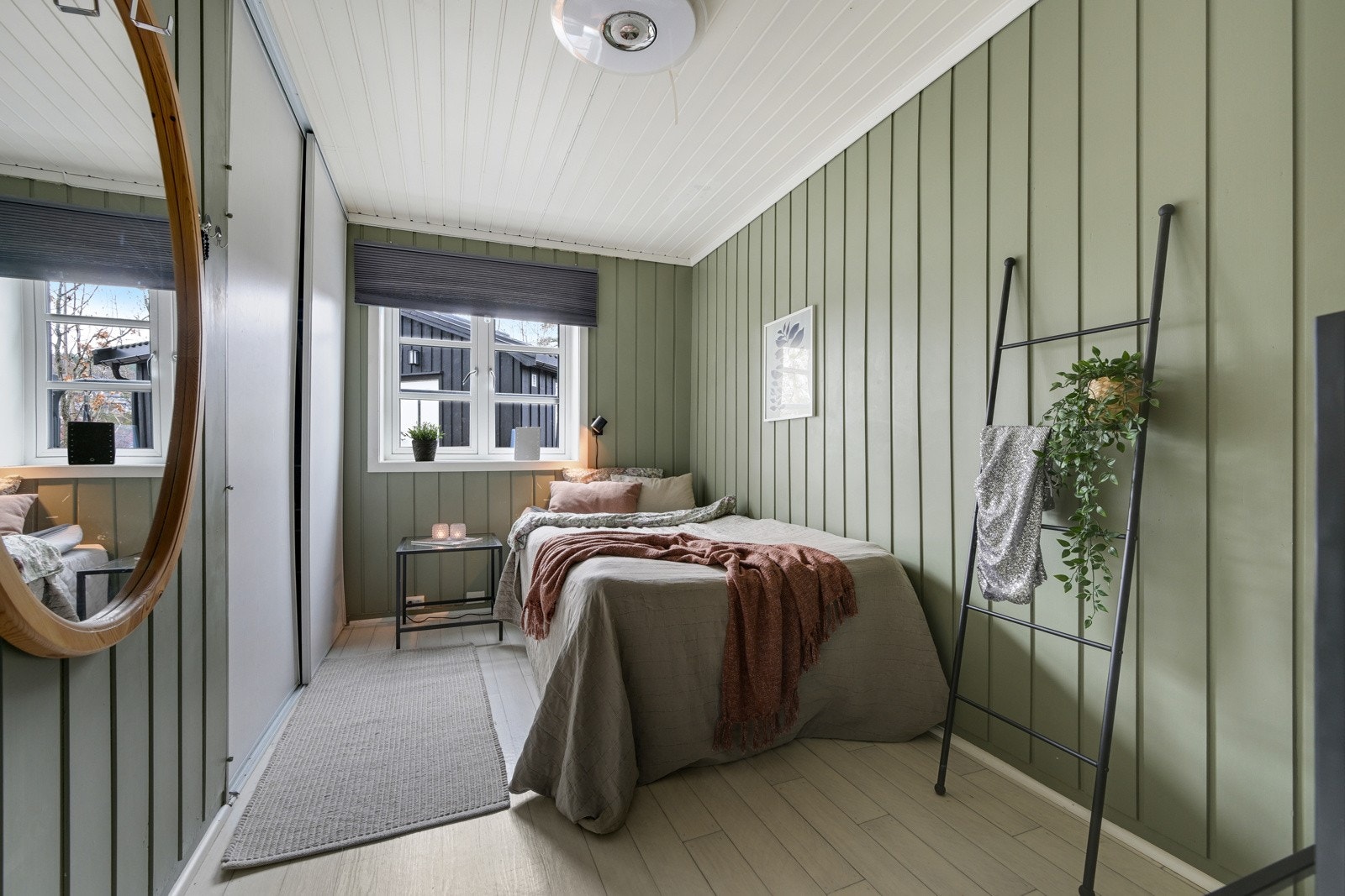 I underetasjen er det 3 soverom - her ser vi soverom I Galleribilde