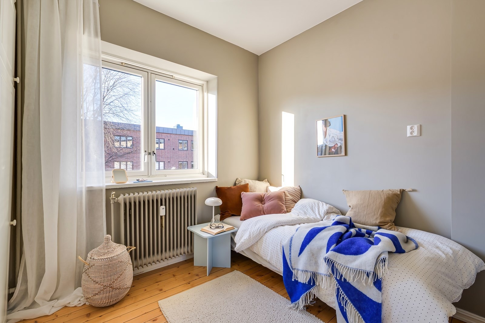 Det andre soverommet passer fint som gjesterom, barnerom eller kontor. Galleribilde