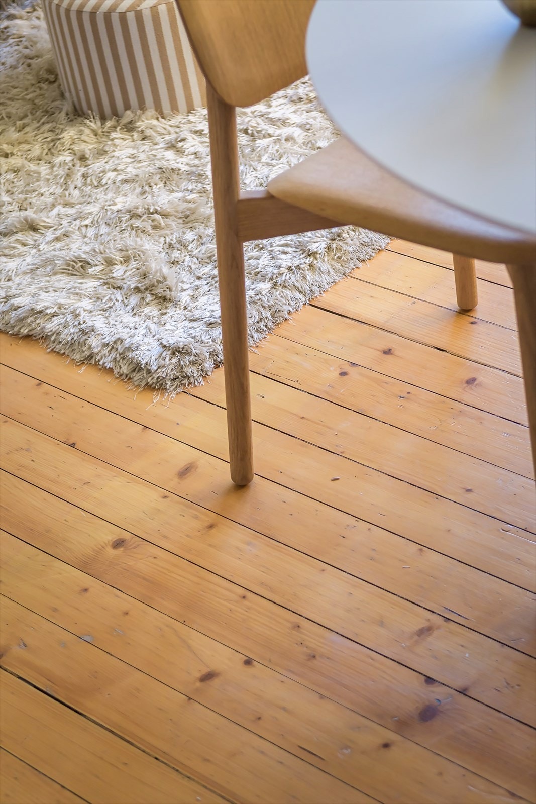 Fine originale tregulv som gir lunhet til leiligheten. Galleribilde