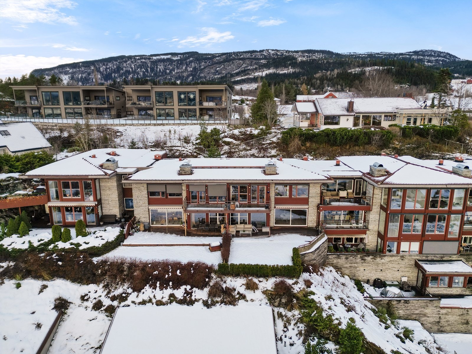 Utsikten Terrasse er et rolig og fint sameie, og bygget skiller seg ut med særpreg og eksklusivitet. Galleribilde
