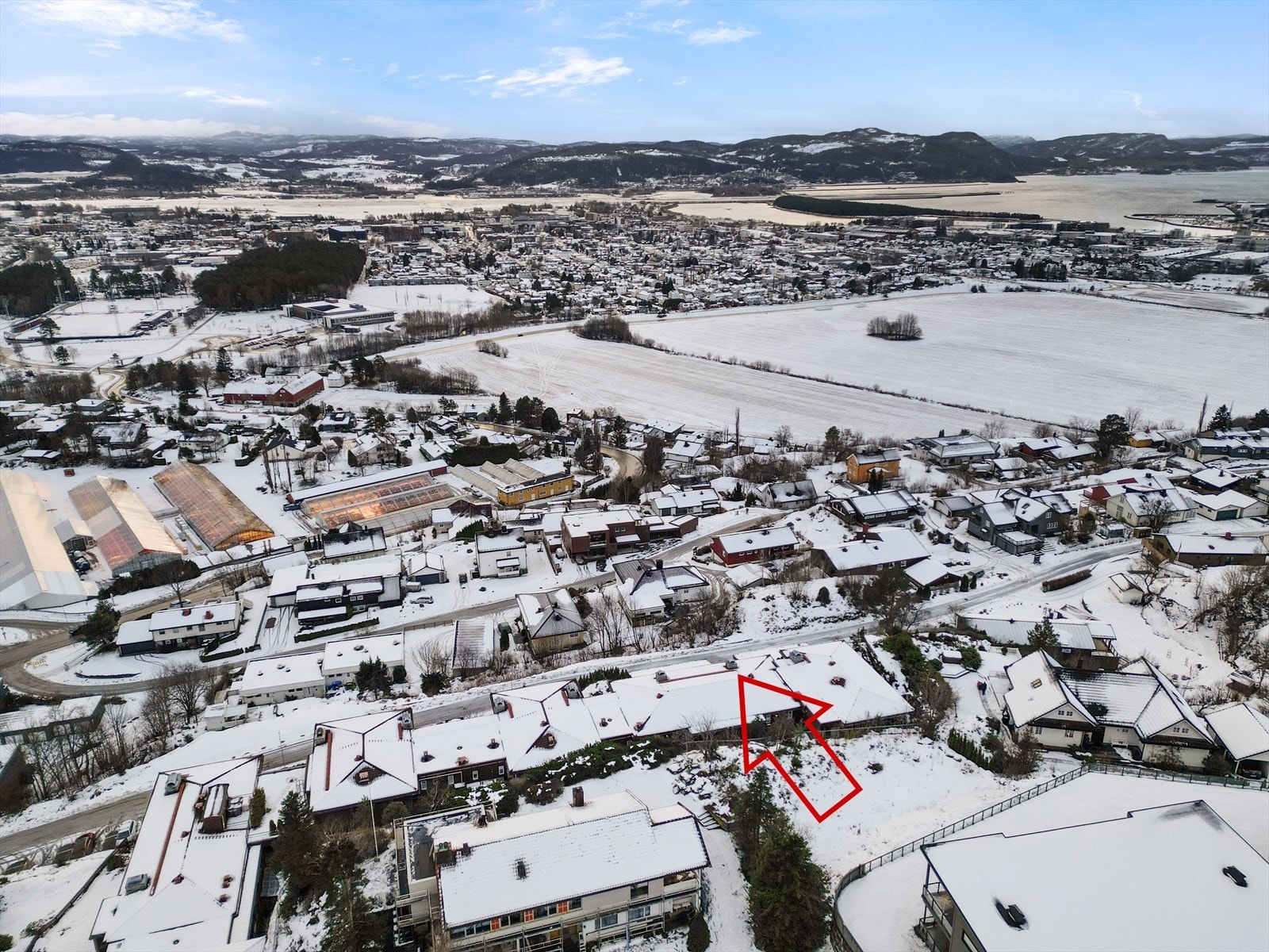 Stokkhaugan er populær blant annet fordi man bor oppe i bakkene med utsikt, samtidig som det er relativt sentralt og kort vei ned til sentrum med både bil, sykkel eller buss. Galleribilde