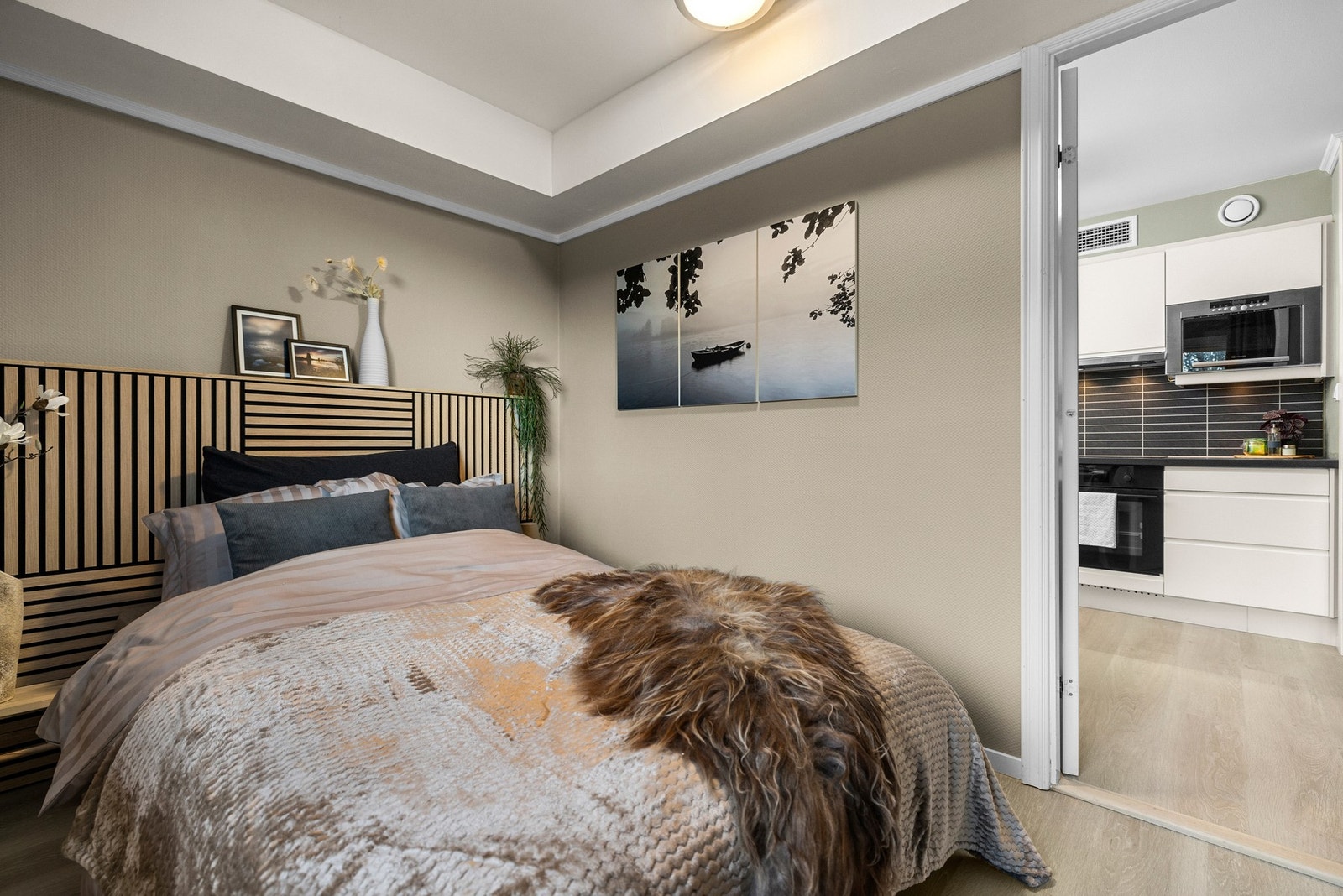 Lyst og arealeffektivt soverom på ca 7kvm. Galleribilde