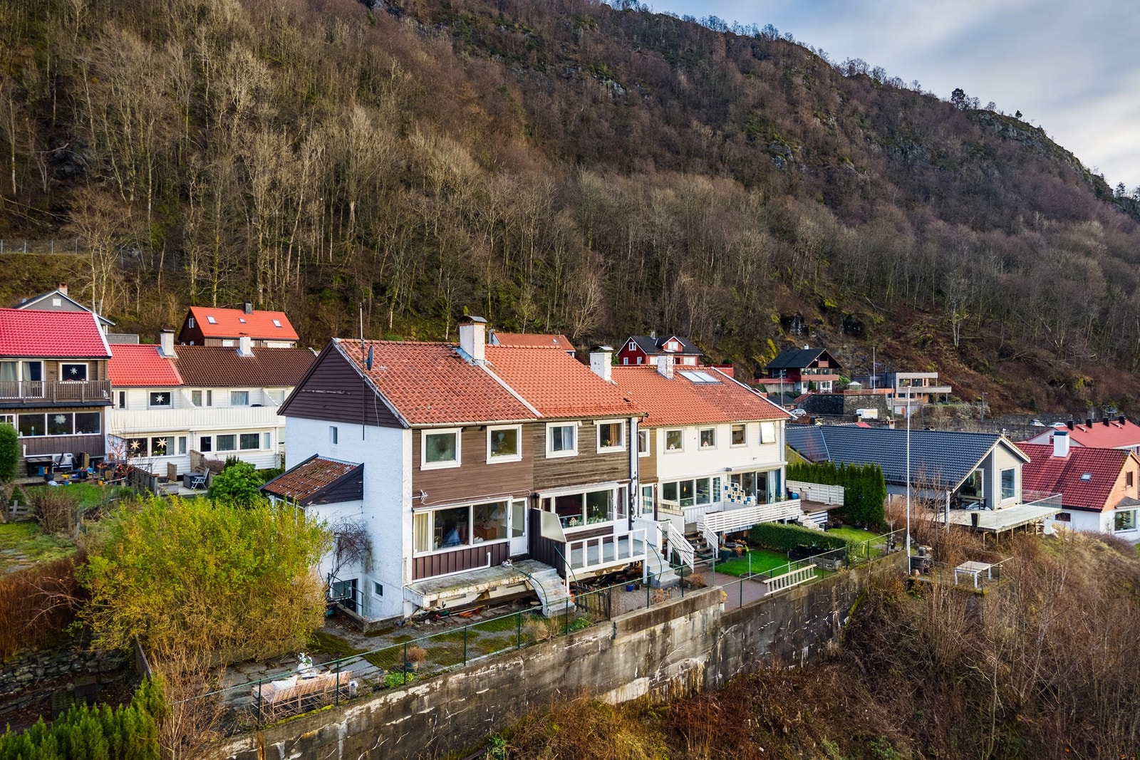 - Enderekkehus med hage, solrik beliggenhet og nydelig utsikt - Galleribilde