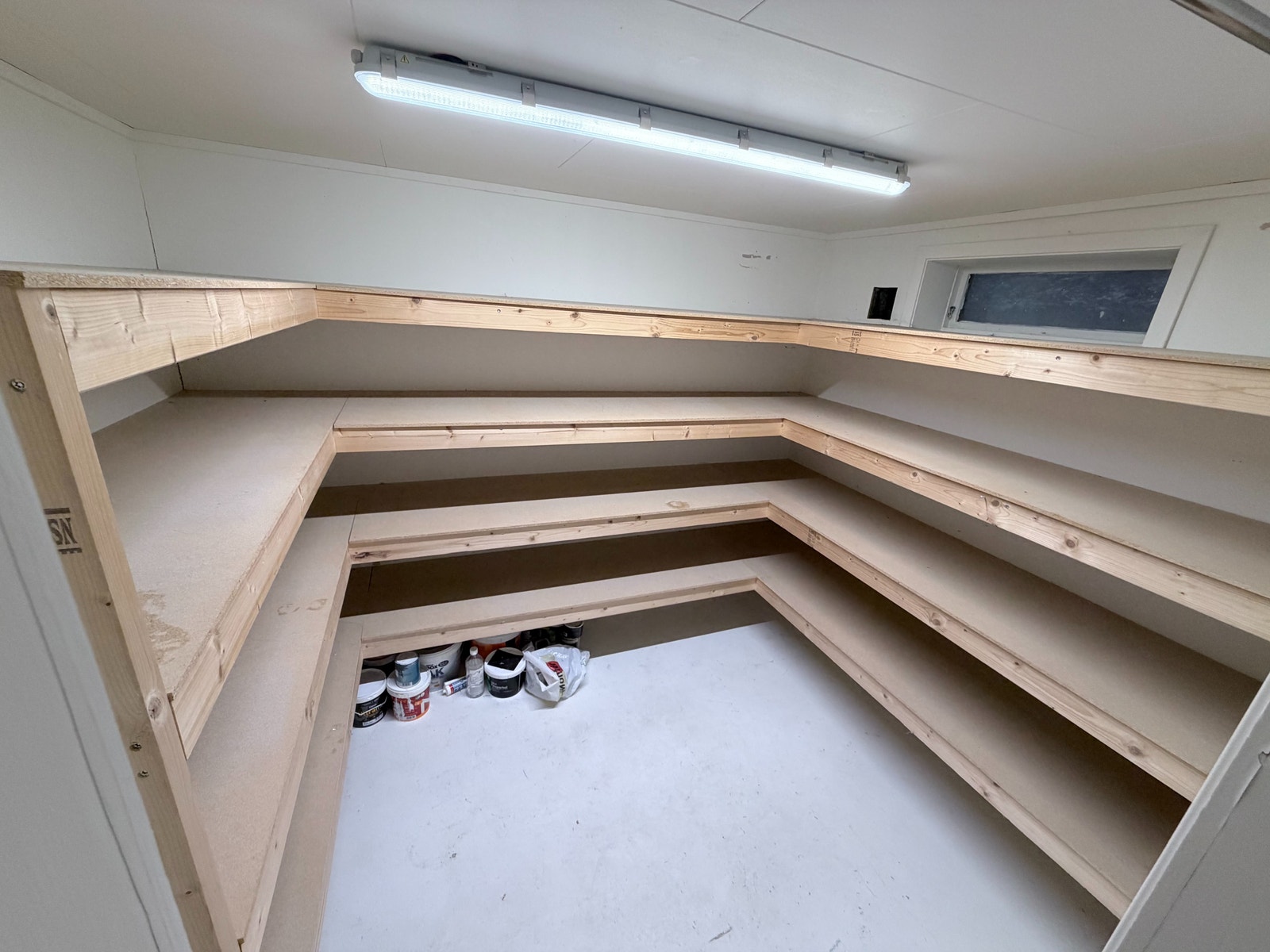 Kjellerbod Galleribilde