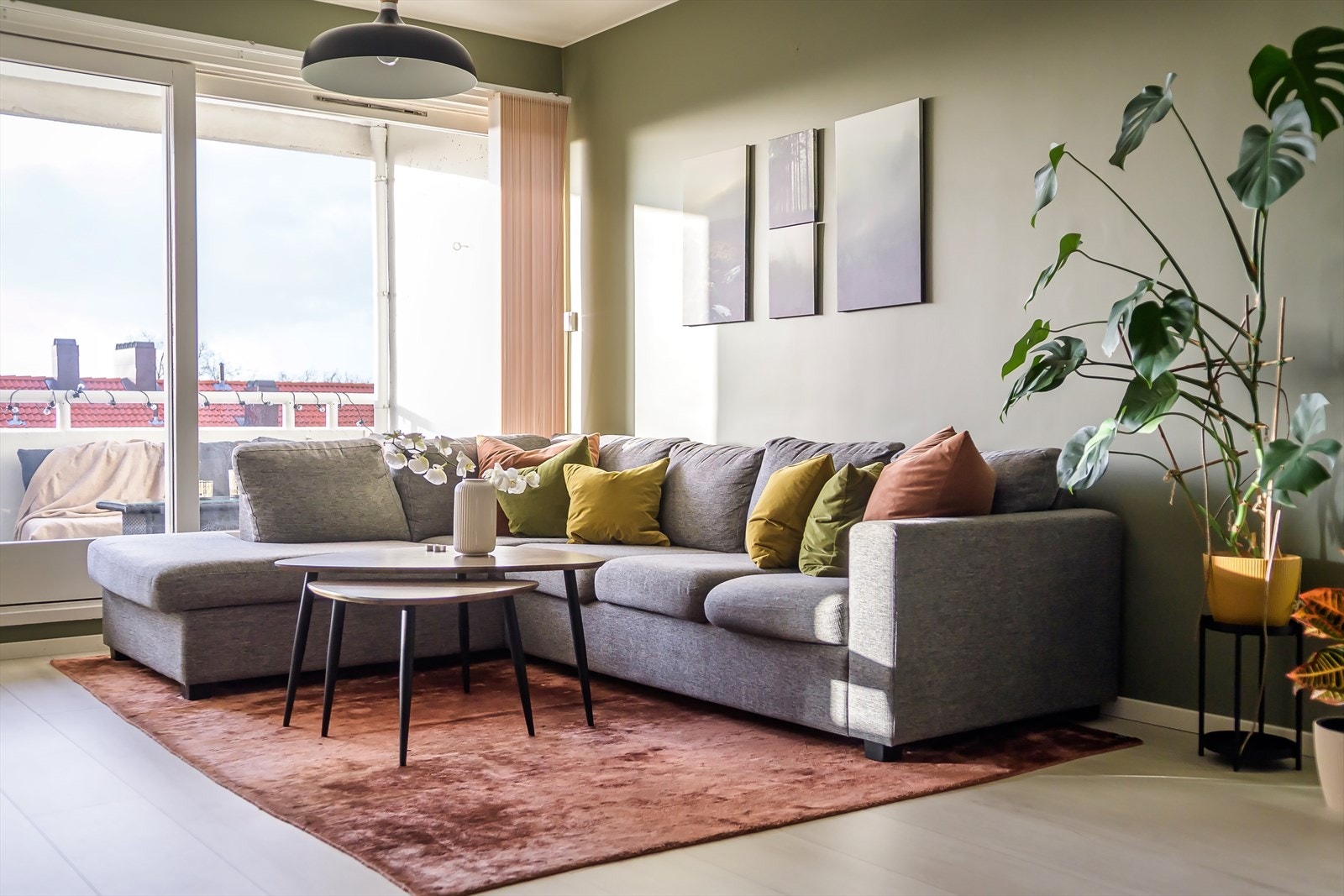 Boligen er godt vedlikehold i perioden 2020-2025 hvor det er gjort elektrisk arbeid, rørleggerarbeid og montering av kjøkken. Det er også lagt nytt gulv i boligen Galleribilde