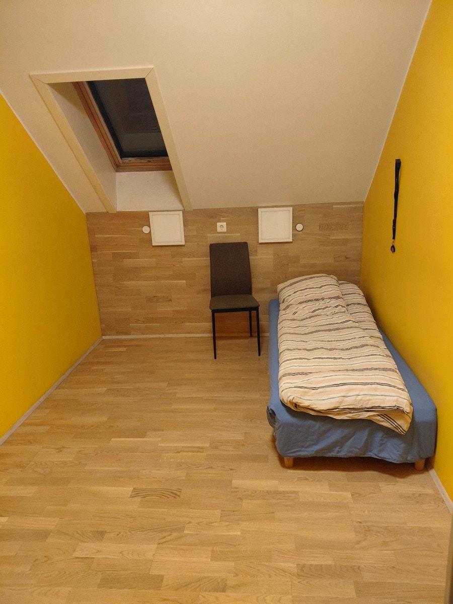 Soverom 3 circa 9 kvadrat Galleribilde