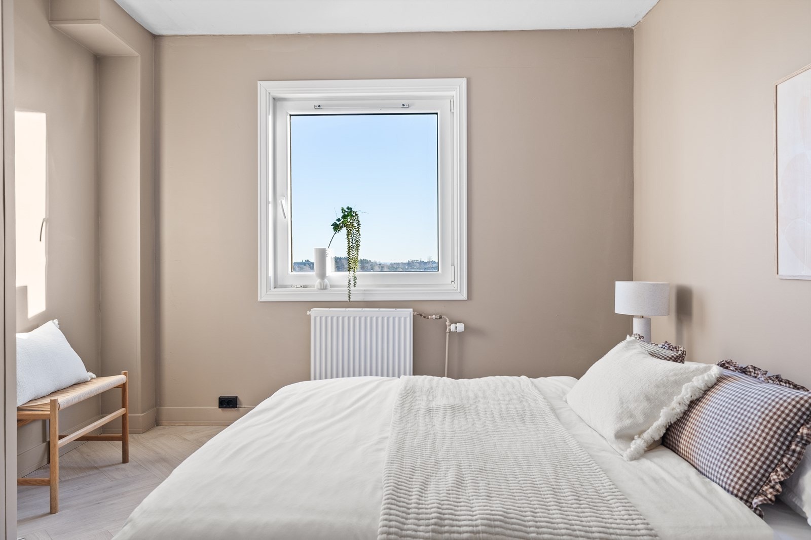 Leiligheten har totalt 2 soverom hvor begge er av god størrelse. Galleribilde