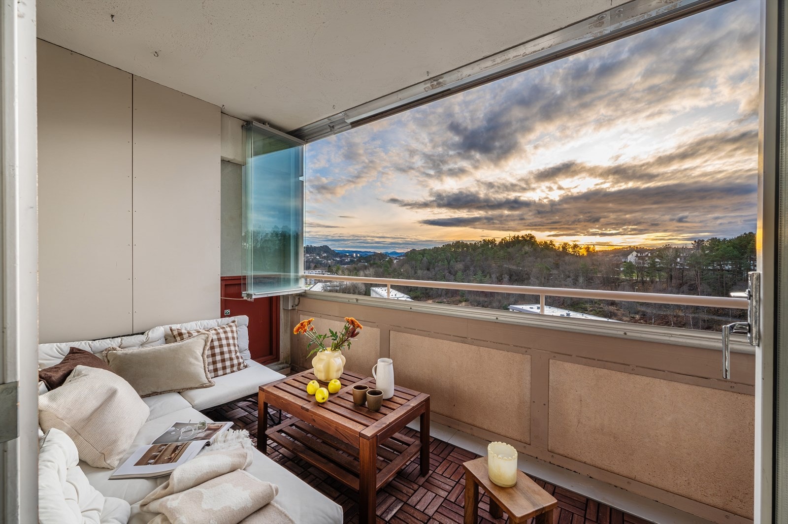 Innglasset balkong på x kvm. Galleribilde