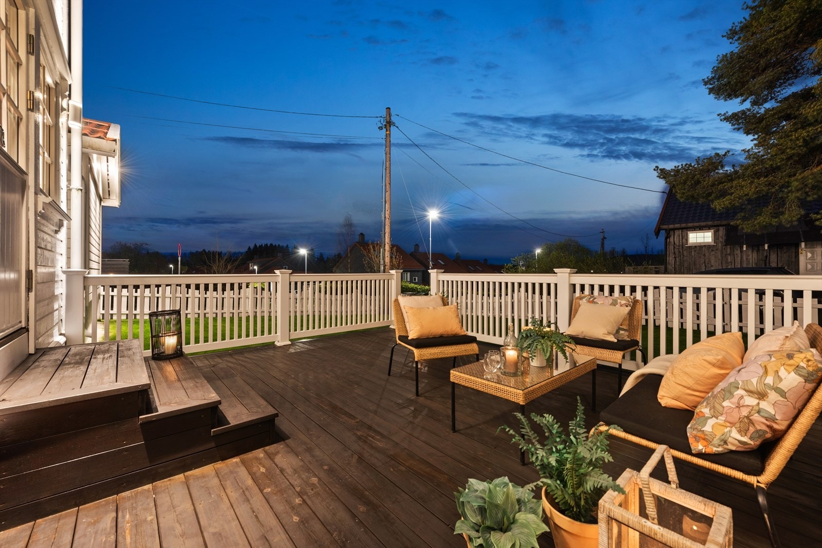 En deilig, terrasse på ca. 24 kvm vendt mot sydvest. Galleribilde