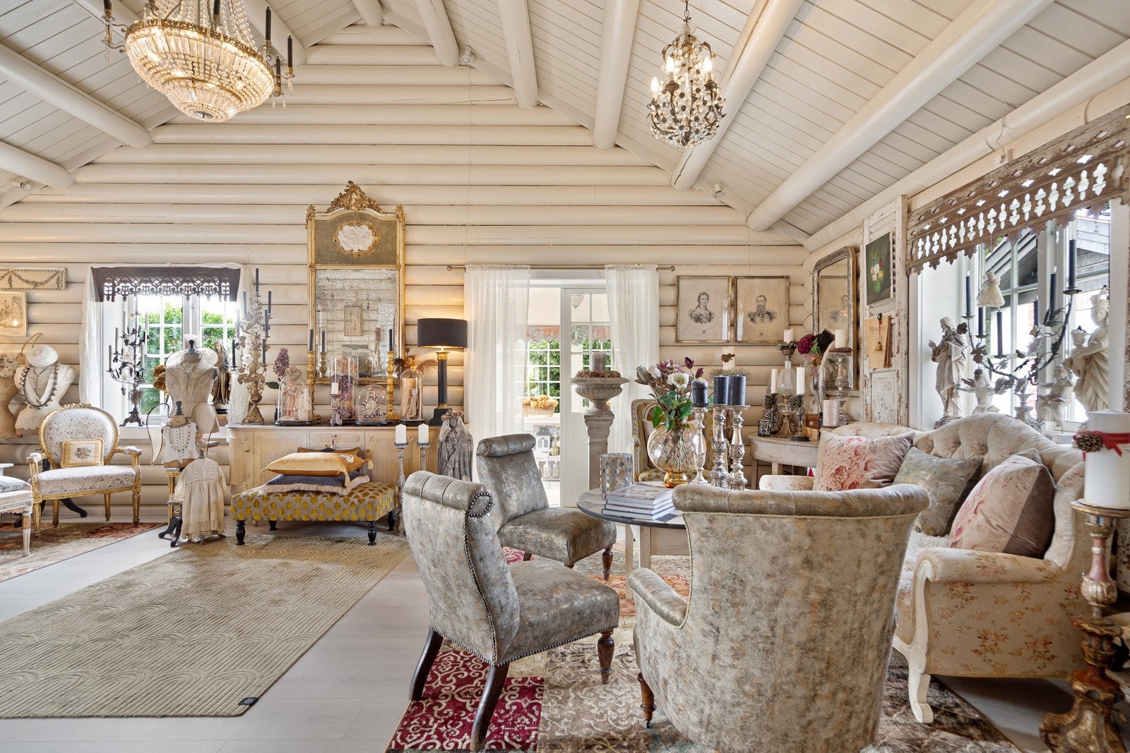 Stuen er et herlig rom med god atmosfære Galleribilde