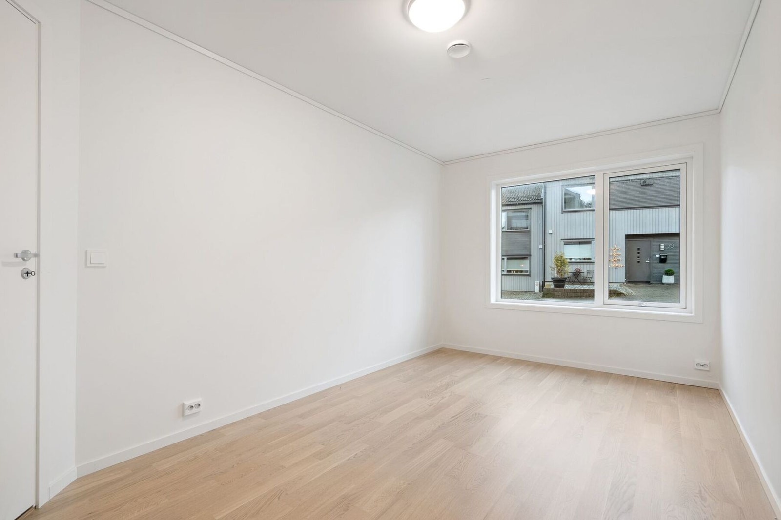 Utbygger er disponibel for dialog om klargjøring av boligen til valgfritt fargevalg på vegger i forkant av overtakelse, hvis ønskelig. Galleribilde