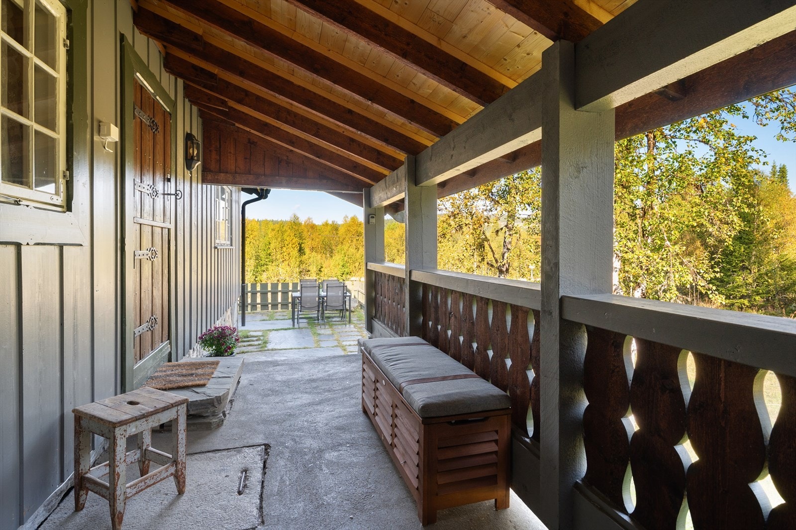 Overbygget inngangsparti Galleribilde