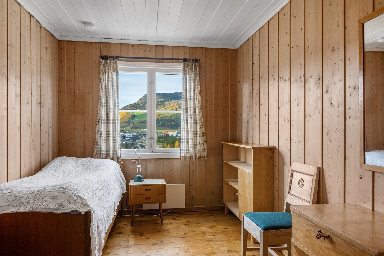 Soverom 4 - dette rommet har egen vedovn. Galleribilde