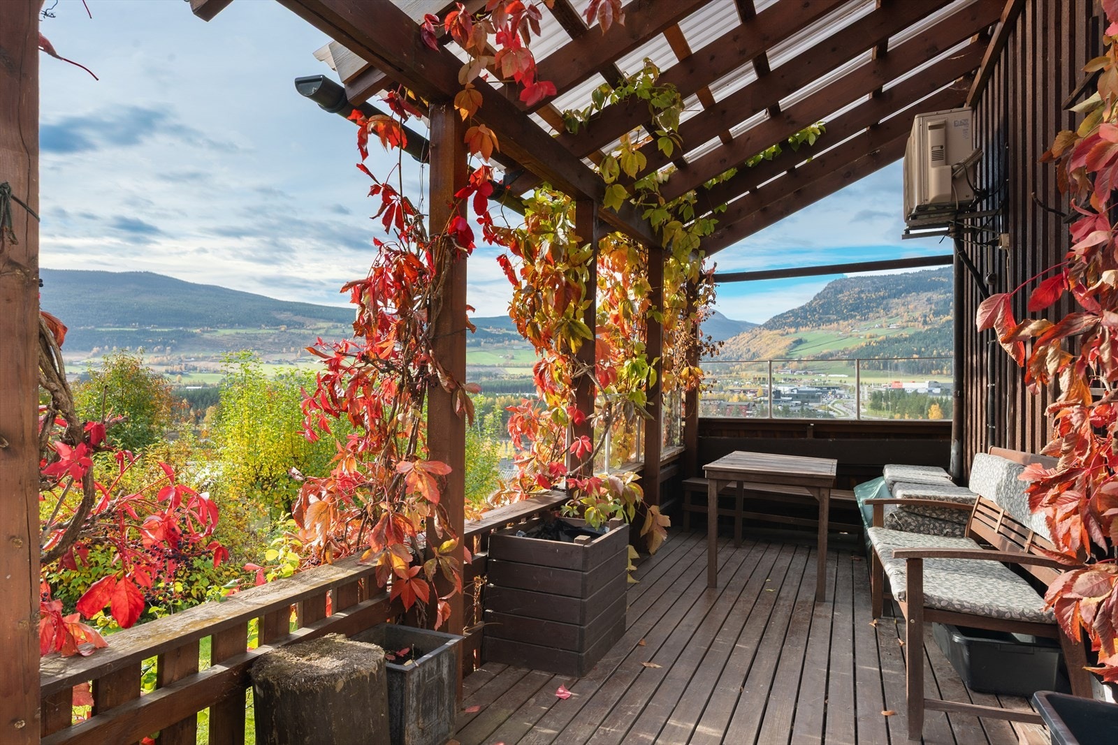 Terrassen er ca 16 kvm. Galleribilde