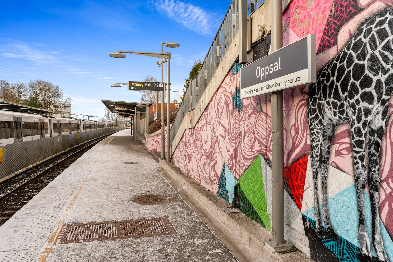 Kort gangavstand til T-bane og buss Galleribilde