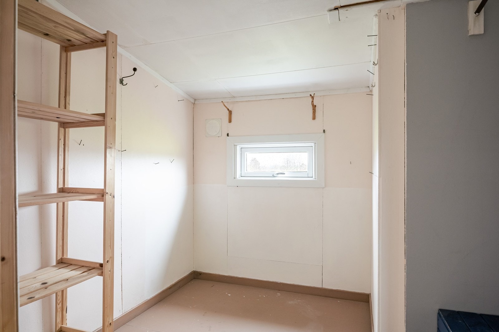 Rom som er godt egnet for lagring. Galleribilde