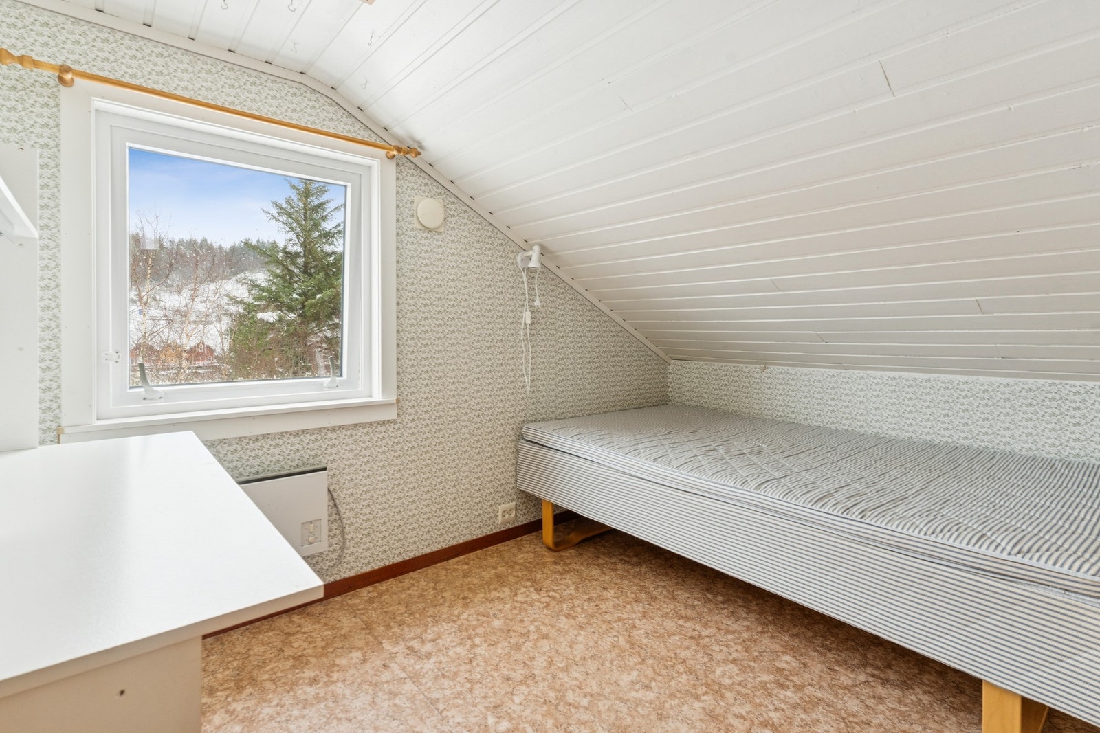 Soverom nr. 3 på loft Galleribilde