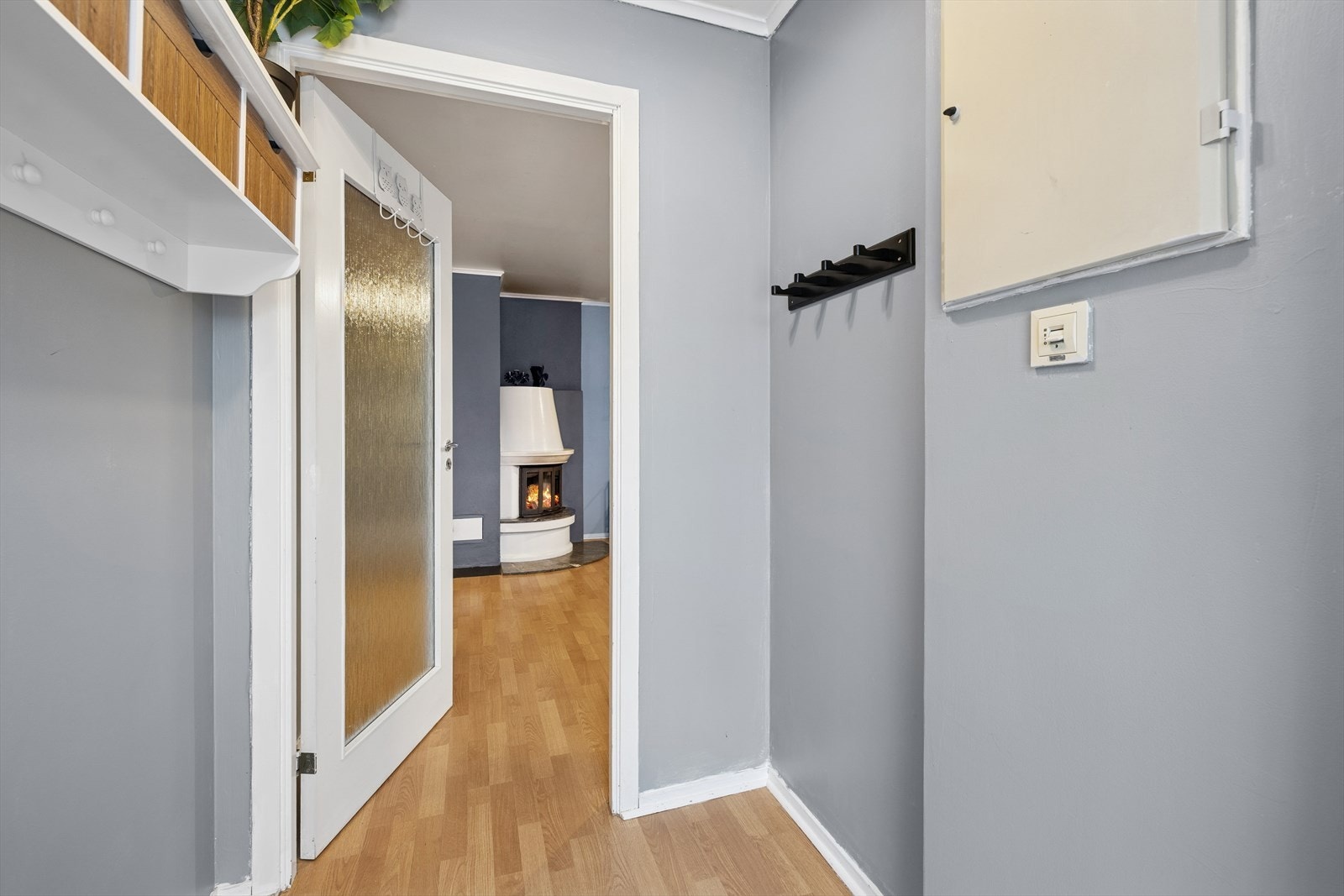 Entré med plass til sko og yttertøy. Galleribilde