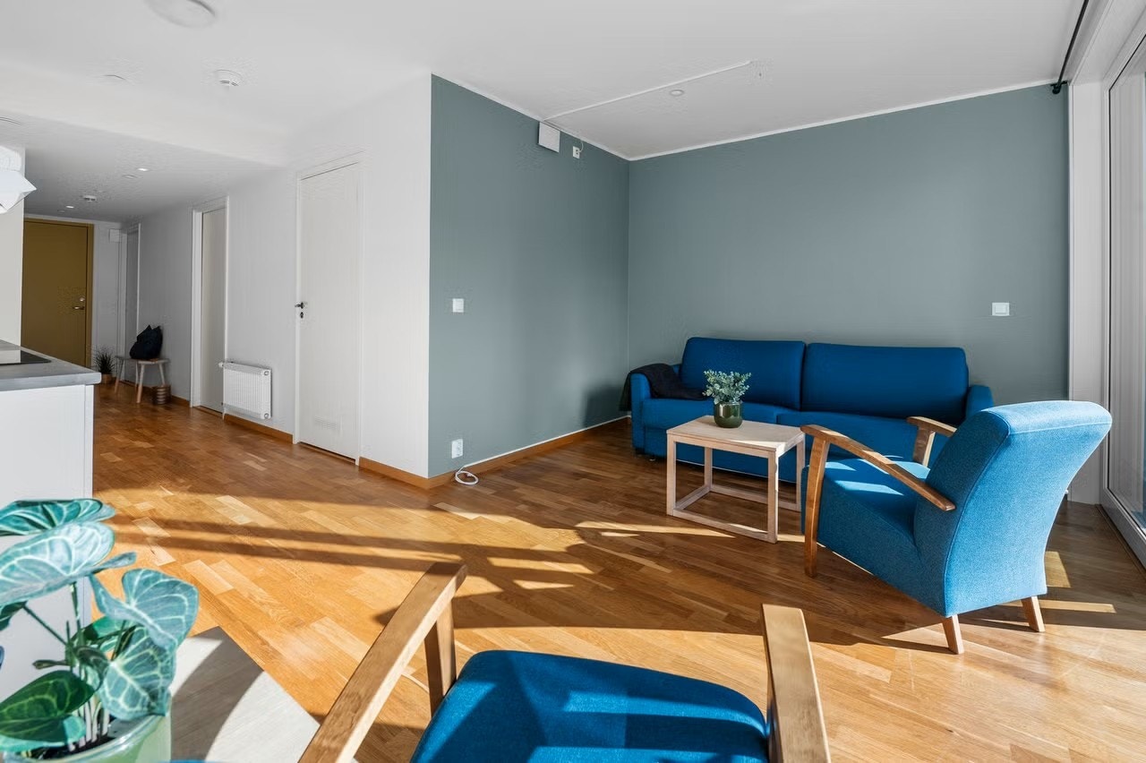 Leiligheten er innredet med andre møbler enn hva som er avbildet. Galleribilde