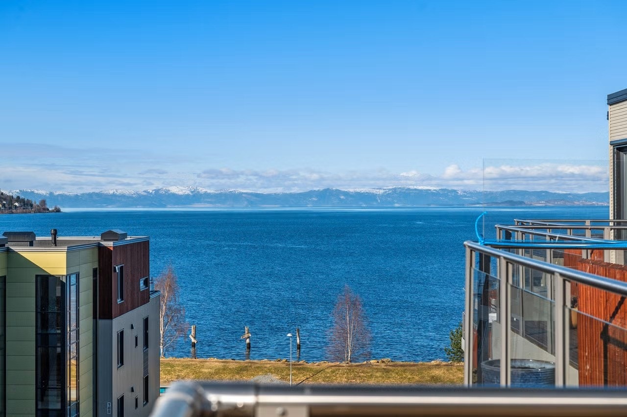 Det er flott utsikt fra balkongen. Galleribilde