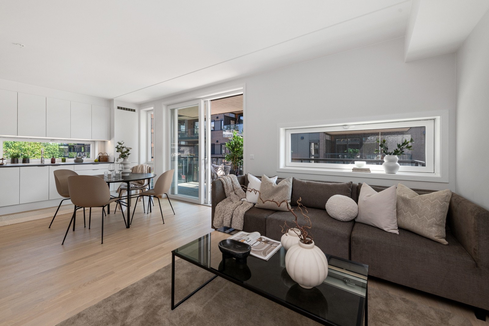 Velkommen til Brekketunet i Ås og leilighet C2017 - en splitter ny 3-roms leilighet som er klar for innflytting. Galleribilde