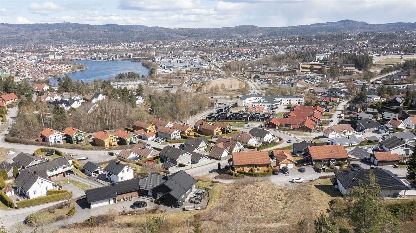 009_.jpg Galleribilde