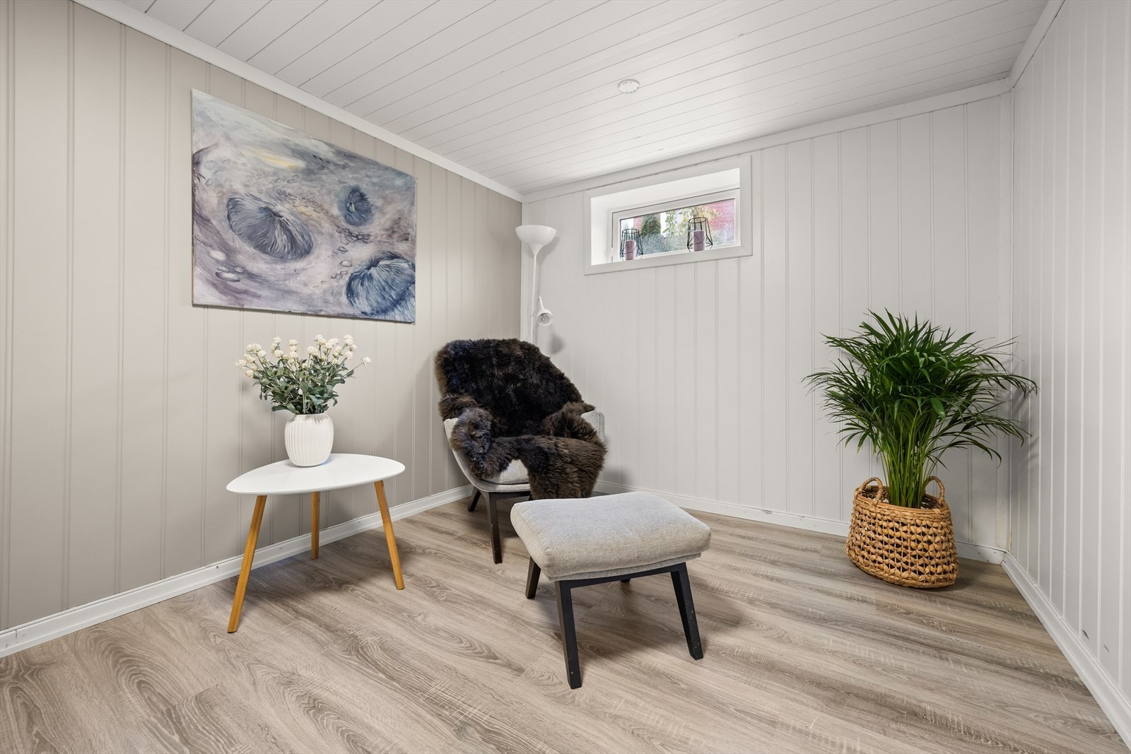 Rom innredet som stue - ikke byggemeldt/godkjent som rom for varig opphold Galleribilde