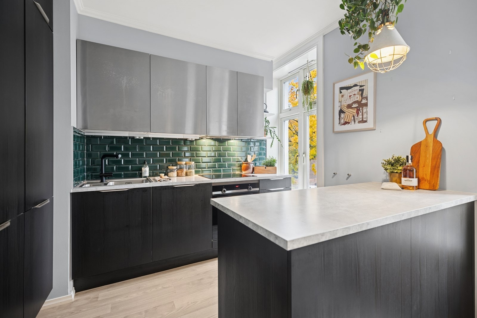 Integrerte hvitevarer fra HTH (2022) - praktisk og helhetlig løsning. Galleribilde