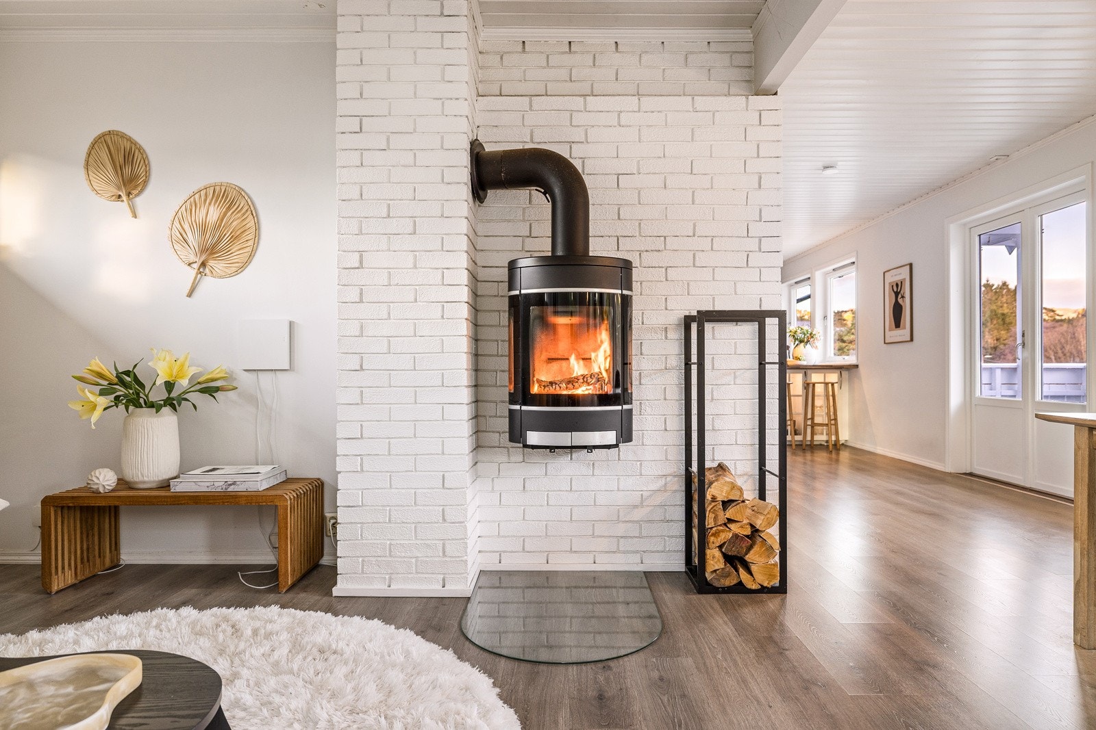 - Peisen sørger for lun stemning og god varme vinterstid - Galleribilde